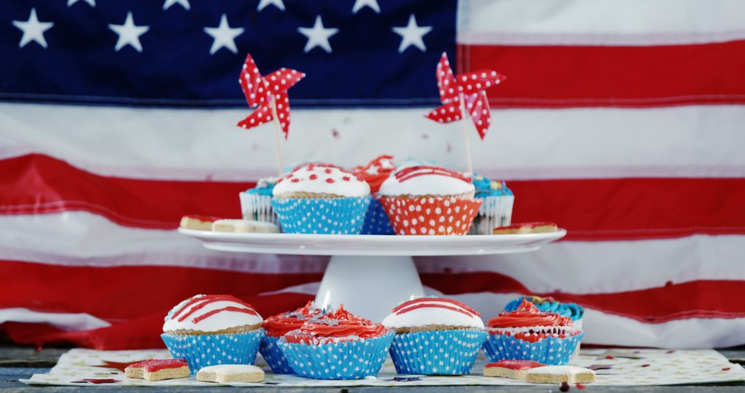 Free Printable 4th of July Cupcake Toppers... | The TomKat Studio Blog