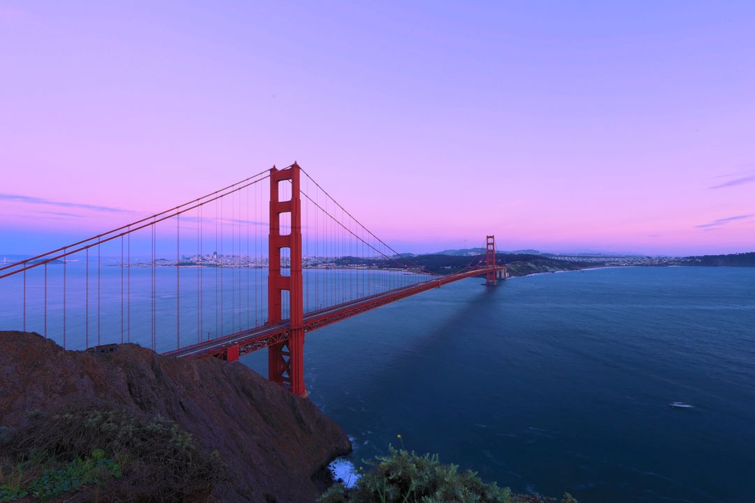 the golden gate bridge at sunset - Free Images, Stock Photos and Pictures on Pikwizard.com