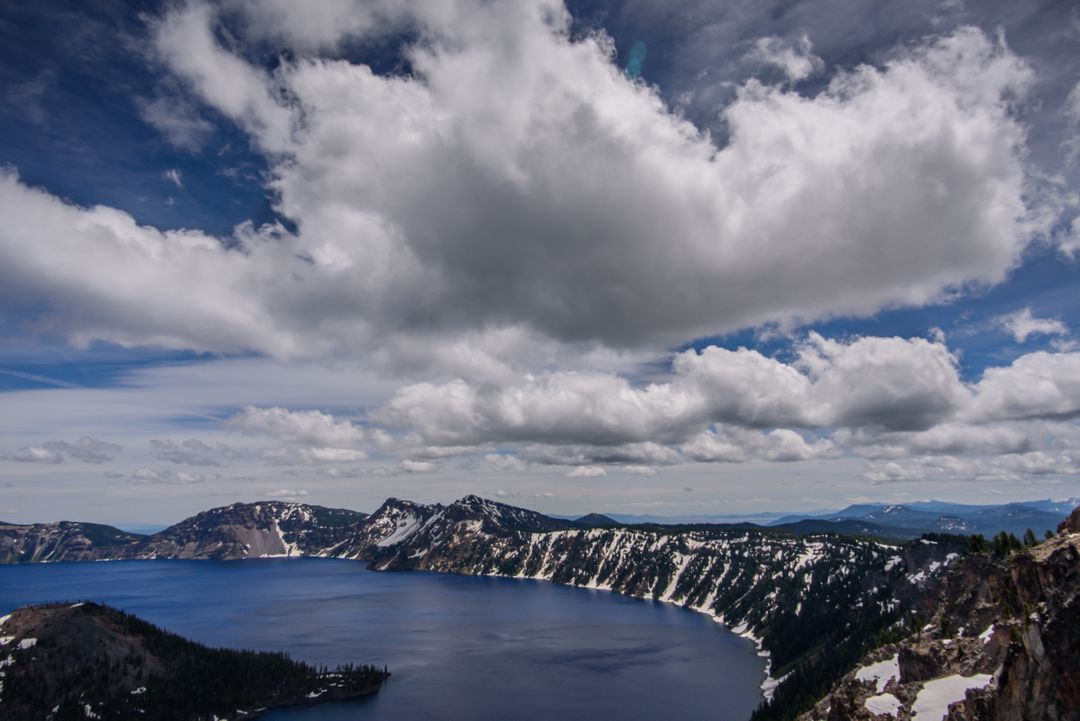crater lake in oregon - Free Images, Stock Photos and Pictures on Pikwizard.com