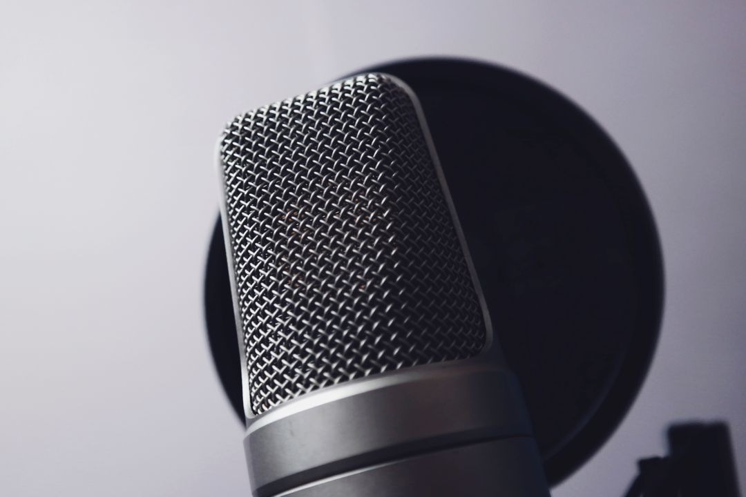 Close-up image of a microphone - How to make a beautiful mood board with free online tools - Image