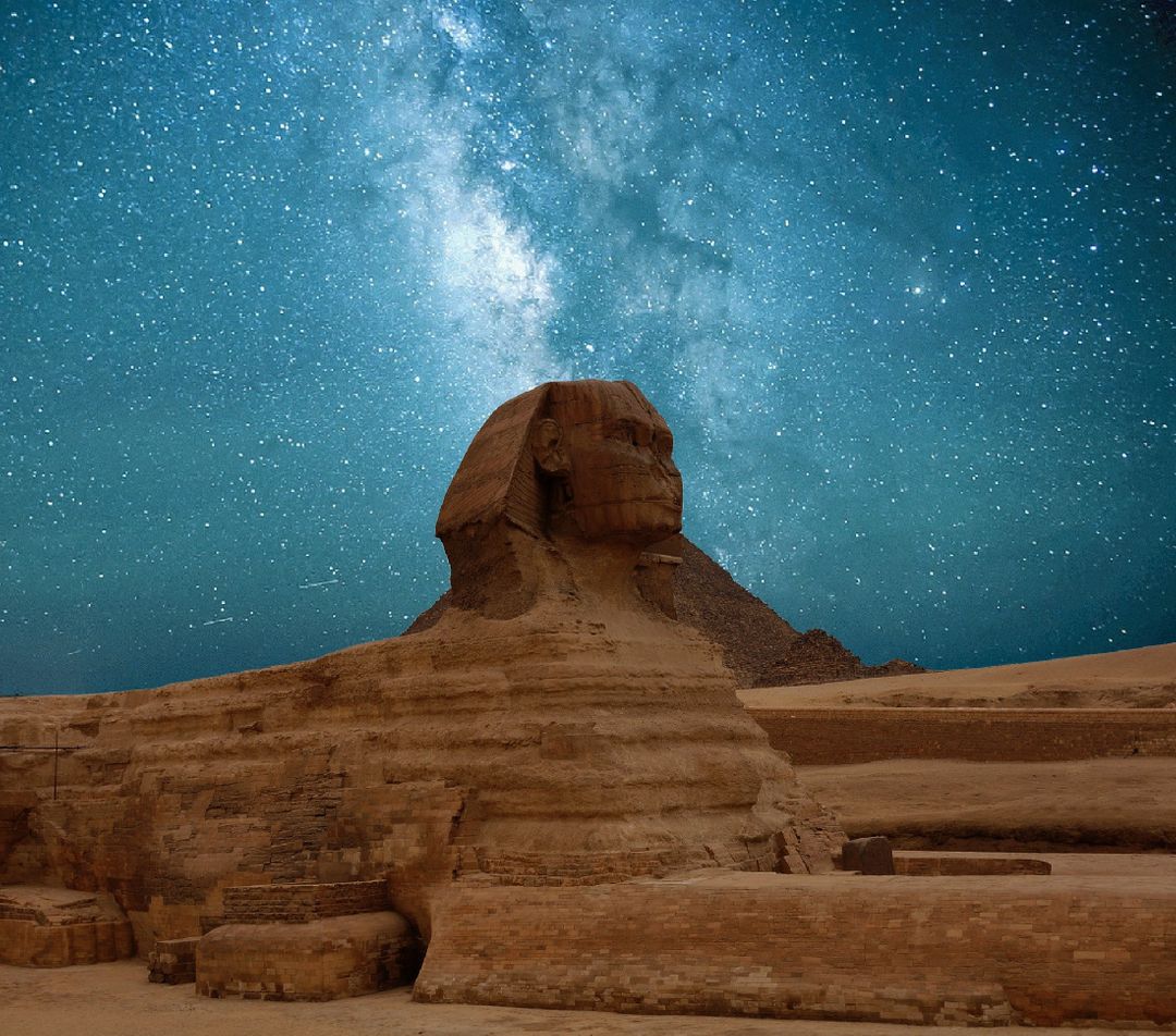 the sphinx and the milky way - Free Images, Stock Photos and Pictures on Pikwizard.com