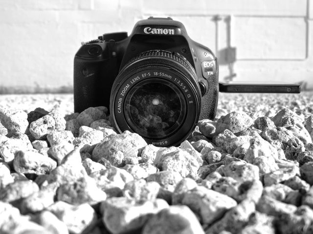 Camera Reflex camera Photographic equipment - Download Free Stock Photos Pikwizard.com