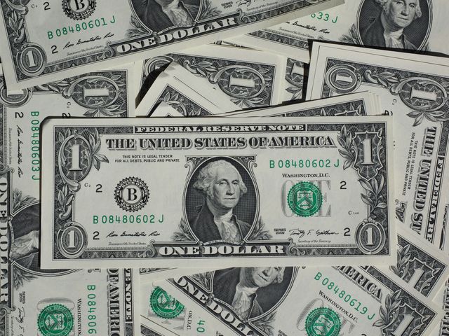 Bank note bills currency dollar - Download Free Stock Photos Pikwizard.com