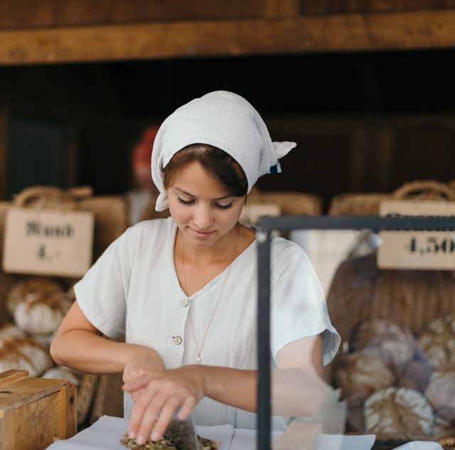 Market bread women amish - Download Free Stock Photos Pikwizard.com
