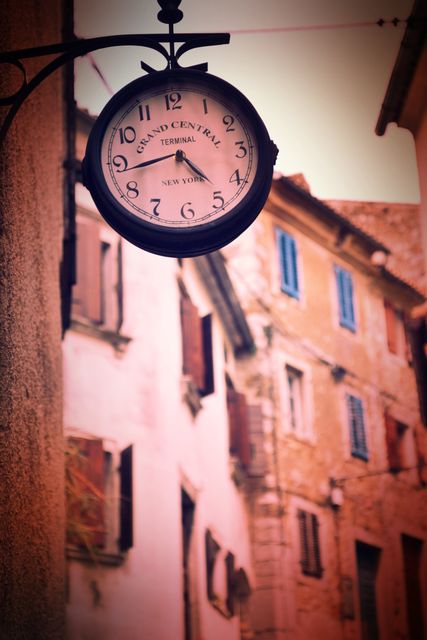 Timepiece Wall clock Clock - Download Free Stock Photos Pikwizard.com