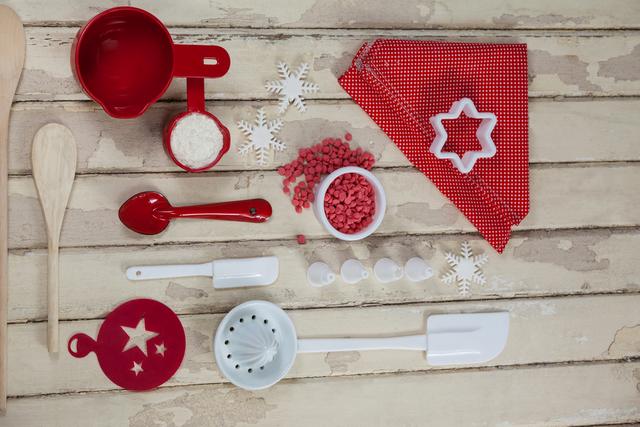 Spatula, spoons, icing sugar, dessert toppings and cookie cutter - Download Free Stock Photos Pikwizard.com