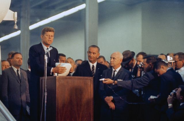 President Kennedy Visit - Apollo Model - Download Free Stock Photos Pikwizard.com