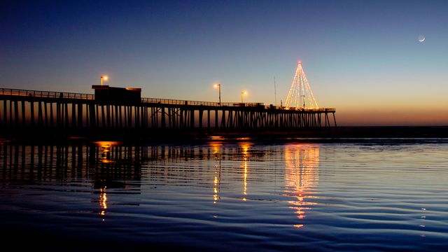 Dawn dusk ocean pier - Download Free Stock Photos Pikwizard.com