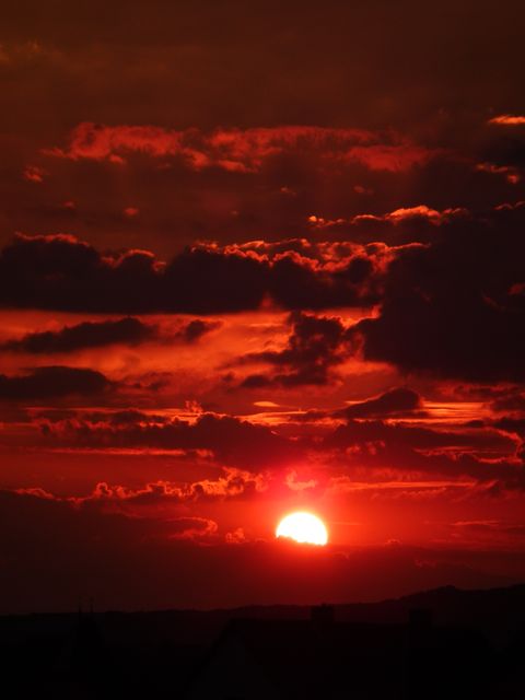 Red Cloudy Sky during Sunset - Download Free Stock Photos Pikwizard.com