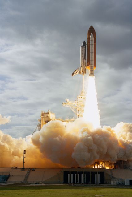 STS-80 Columbia, OV 102, liftoff from KSC Launch Pad 39B - Download Free Stock Photos Pikwizard.com