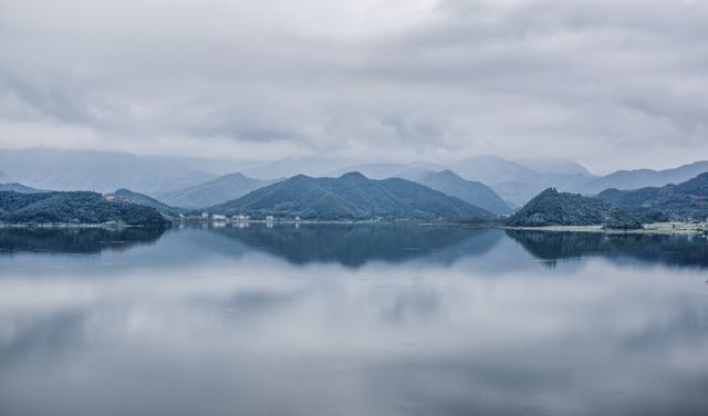 Lake reflection mountain landscape - Download Free Stock Photos Pikwizard.com