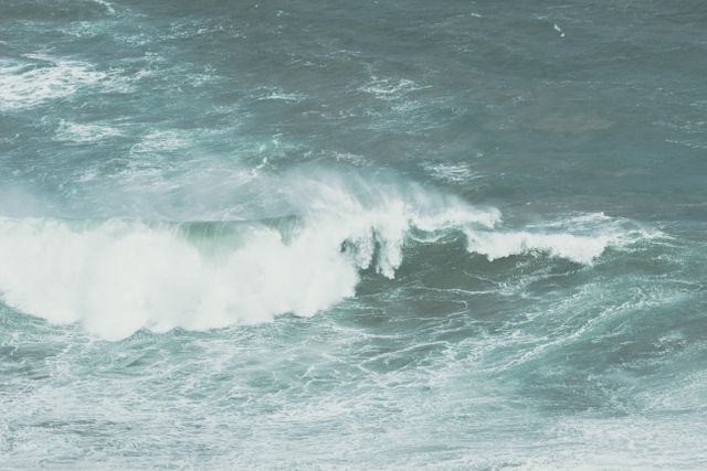 Sea Making Waves during Daytime - Download Free Stock Photos Pikwizard.com
