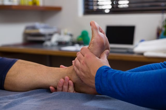 Physiotherapist giving foot massage to female patient - Download Free Stock Photos Pikwizard.com