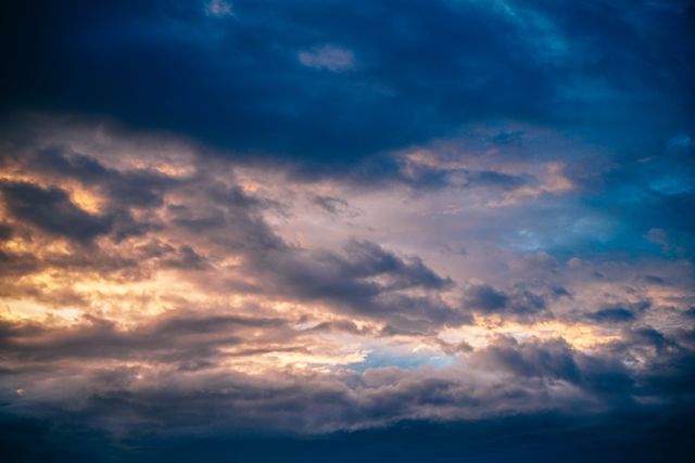 Sky Atmosphere Clouds - Download Free Stock Photos Pikwizard.com